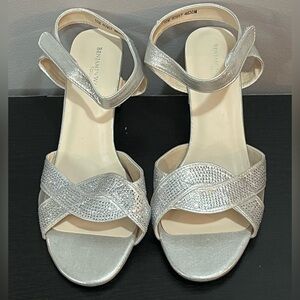 NWOT‎ Women’s Benjamin Walk Touch Ups Ankle Strap Jewel Embellished Sandal 10M